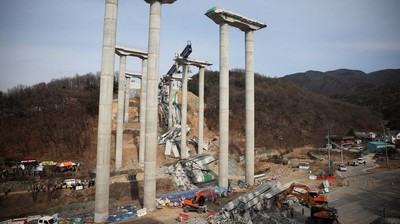 Jembatan Korsel Runtuh