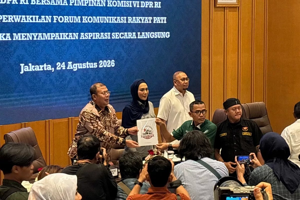Penyampaian Aspirasi Warga Pati Tiba di Gedung DPR RI