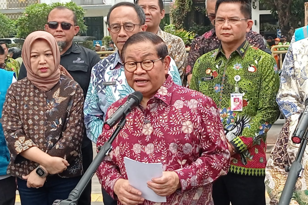 Pramono Tegaskan Larangan Pengamen di Transportasi Umum